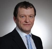 Portrait de Michel Thentz, ministre de la Santé, des Affaires sociales, du Personnel et des Communes