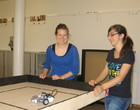 Image 9 - Des lycéennes à l'atelier de robotique à l'EPFL