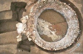 Plusieurs fours à chaux de l'Époque romaine ont été découverts.