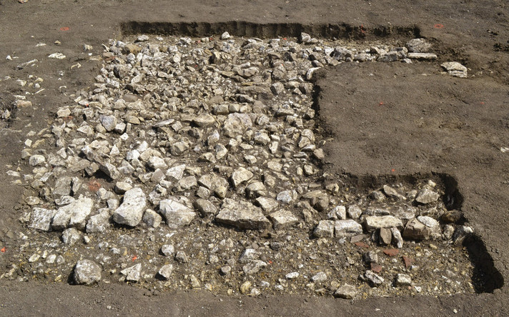 Develier, vue d'une partie dégagée de la voie romaine. © Office de la culture, Section d'archéologie et paléontologie OCC-SAP