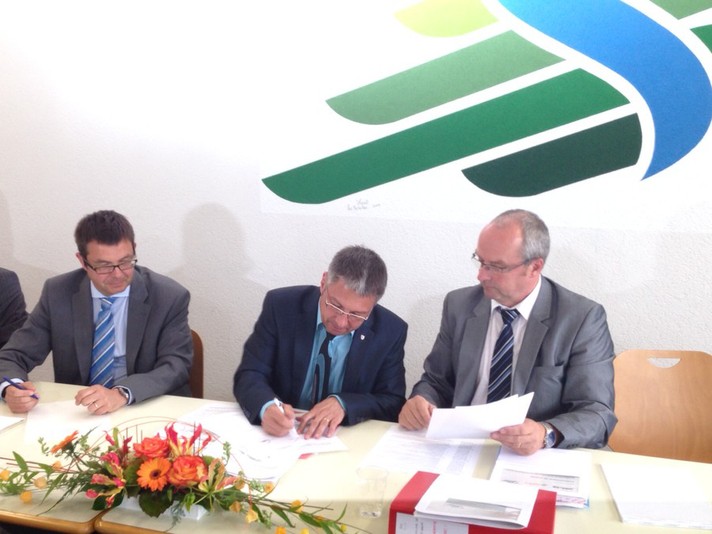 Signature de la convention de collaboration sur la géothermie profonde à Haute-Sorne