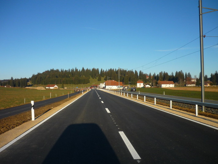 Image 2 - Vue de la route Les Emibois-Le Noirmont