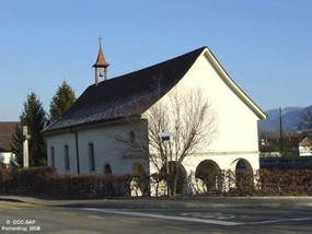 Vue de la chapelle Saint-Hubert à Bassecourt.